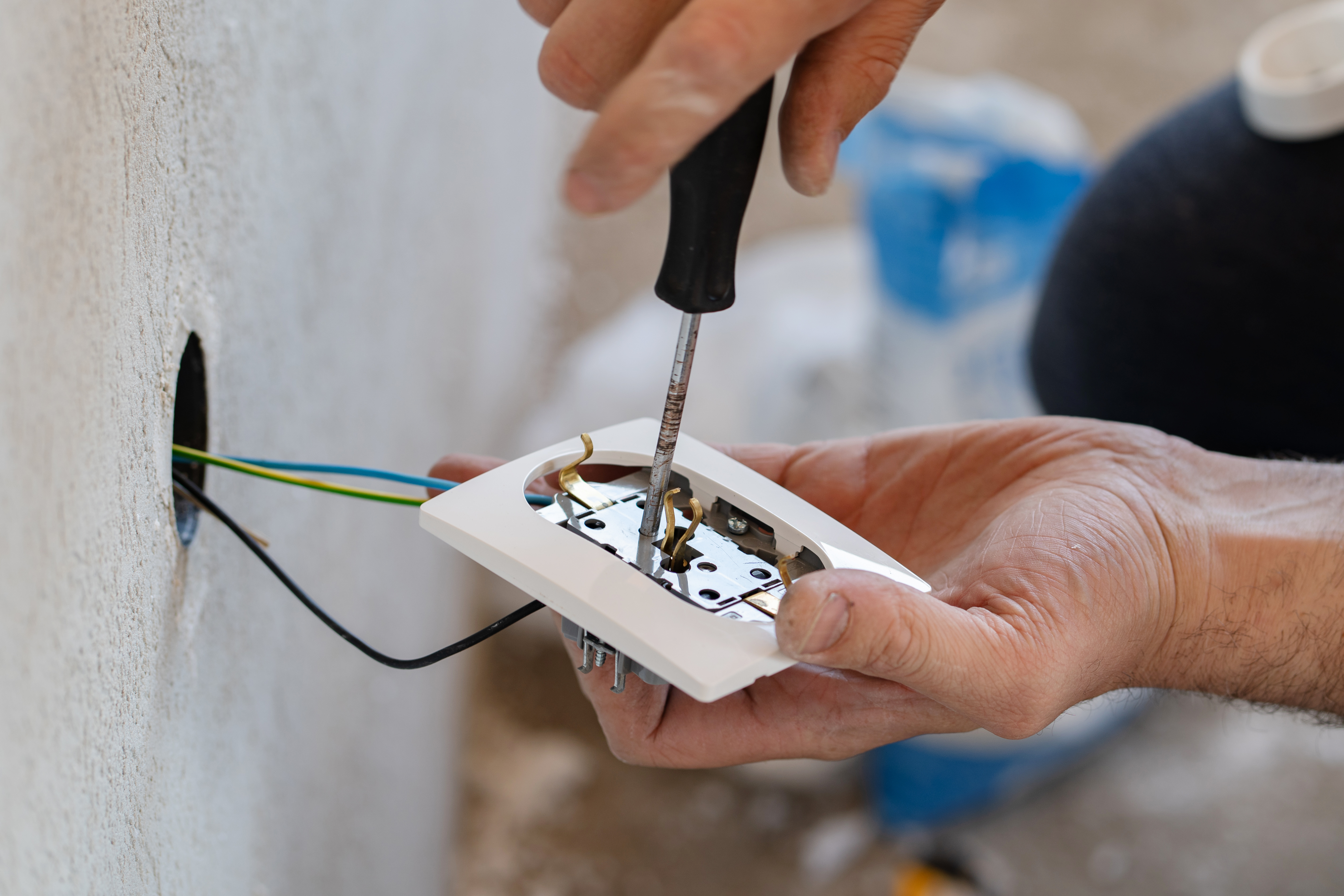 Electricians Newcastle service available for 24/7